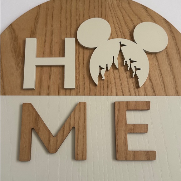 Disney Cream and Brown Home Wall Decor 🤎🏰 - Picture 2 of 5
